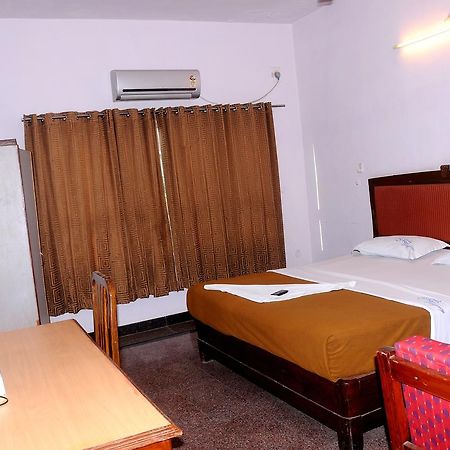 أنانتابور Srs Regency Hotel المظهر الخارجي الصورة
