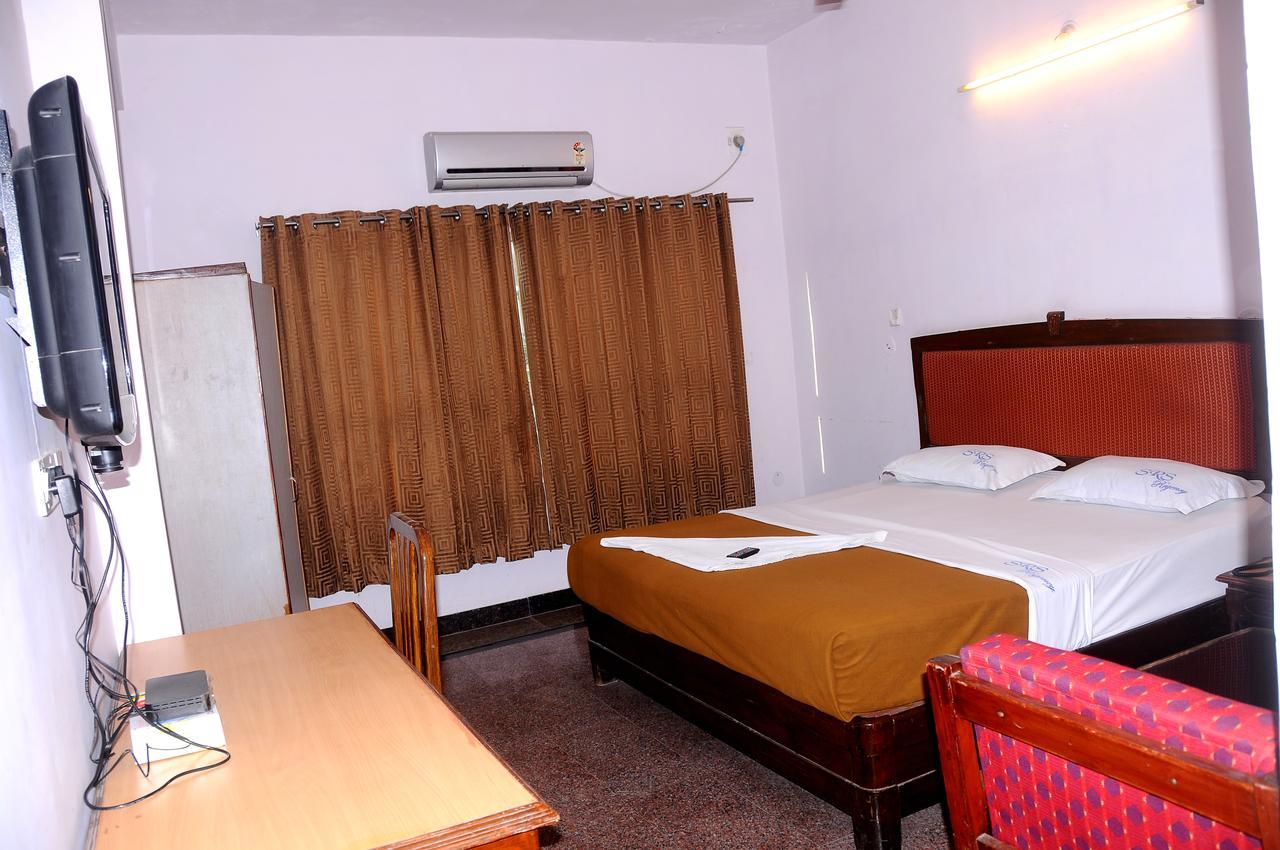 أنانتابور Srs Regency Hotel المظهر الخارجي الصورة