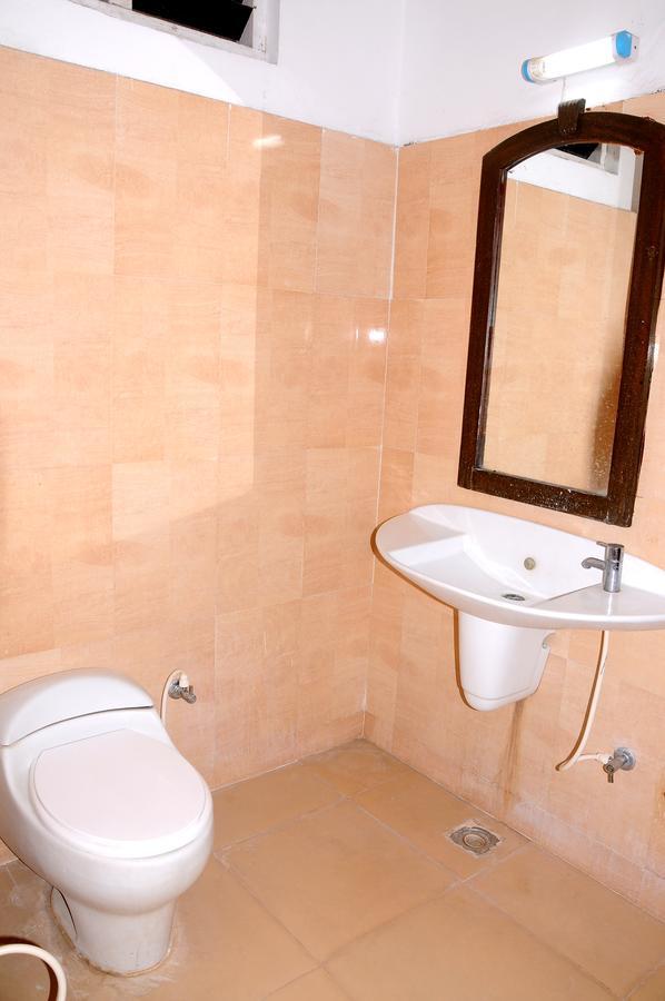 أنانتابور Srs Regency Hotel الغرفة الصورة
